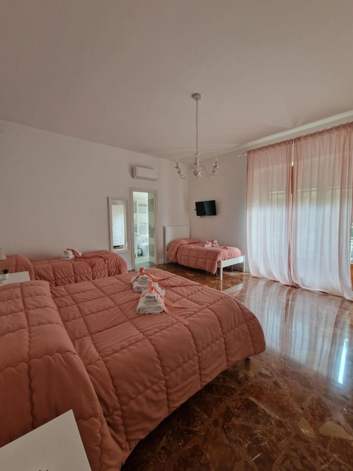 I Pini B&B Recale Экстерьер фото